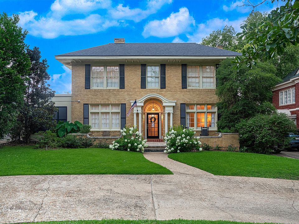 1st image of 235 Gladstone Blvd