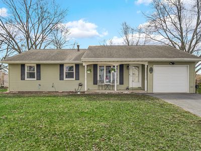 801 W Alice St, Kouts, IN, 46347