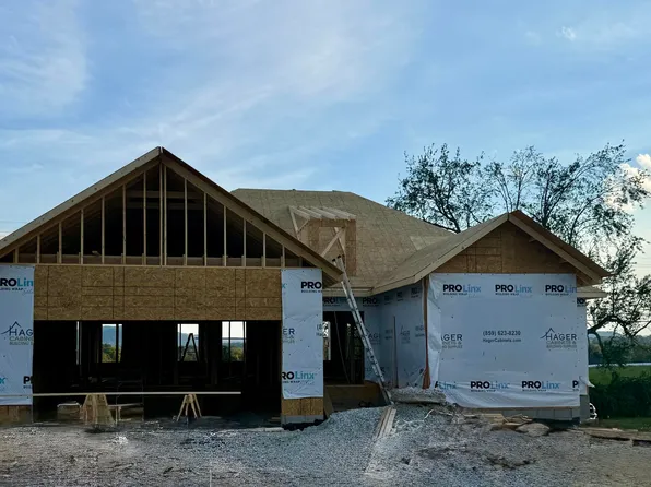 1312 Vineyard Ct, Berea, KY 40403