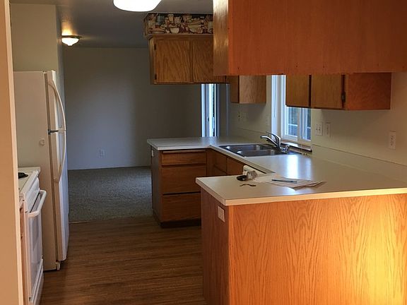 3rd image of 2312 W 12th Pl