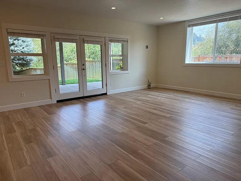 3097 Skyview Ln — Photo 23