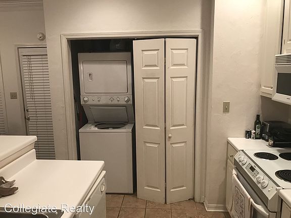4th image of 1756 Jefferson Ave APT 111
