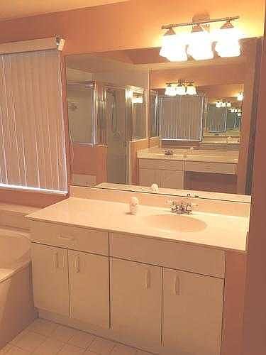 Bathrrom 1/sink