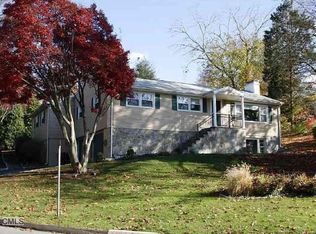 2 Highview Ave, Norwalk, CT 06851