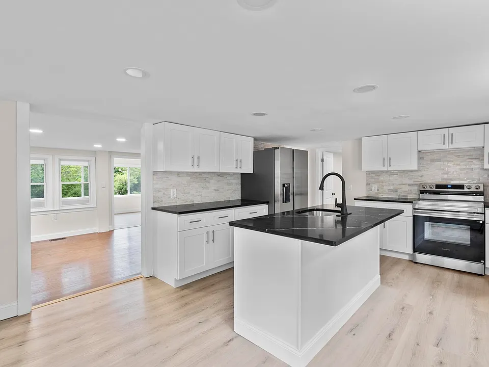 23 Dominican Rd