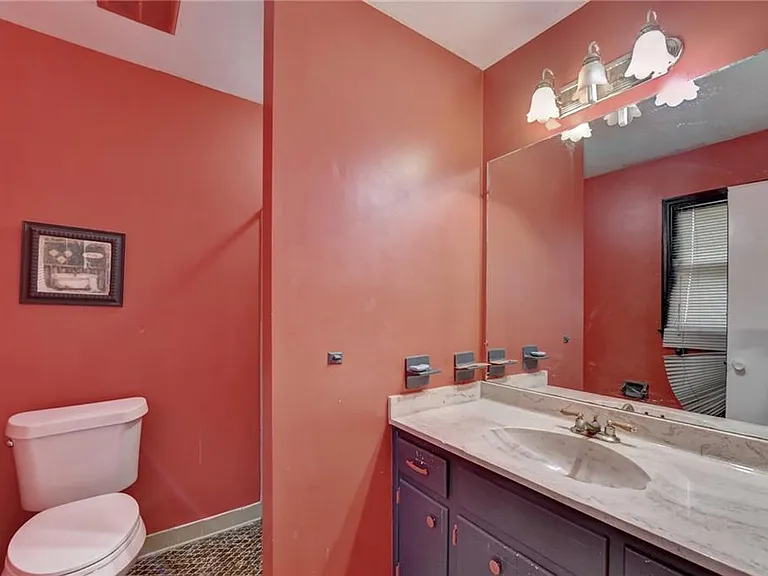 268 Allen Ct SW — Photo 42