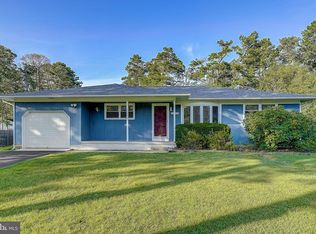 319 E Collings Dr, Williamstown, NJ 08094