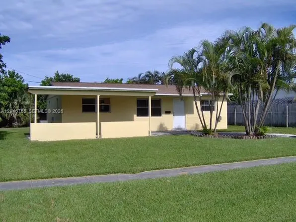 12096 Dolphin Dr, Palm Beach Gardens, FL 33410