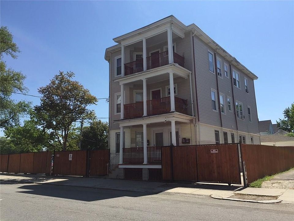 1st image of 44 Sorrento St