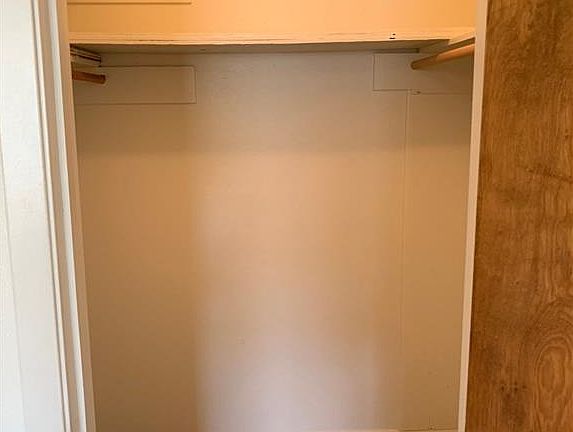 5th image of 502 Mary St APT 105