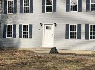 24 Granite Rd, Middleboro, MA 02346