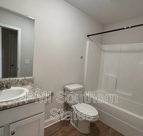 202 Walnut Hill Dr #B — Photo 9