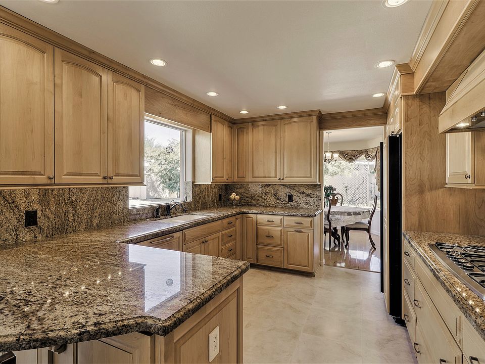 1st image of 14821 N Skokie Ct