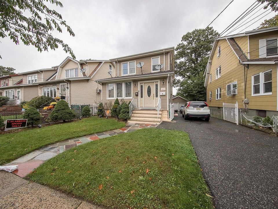 1st image of 459 Nelson Ave #2
