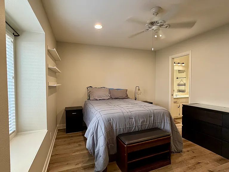 13722 Red Hill Ave — Photo 3