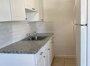 466 Sunshine Dr, Pompano Beach, FL 33066