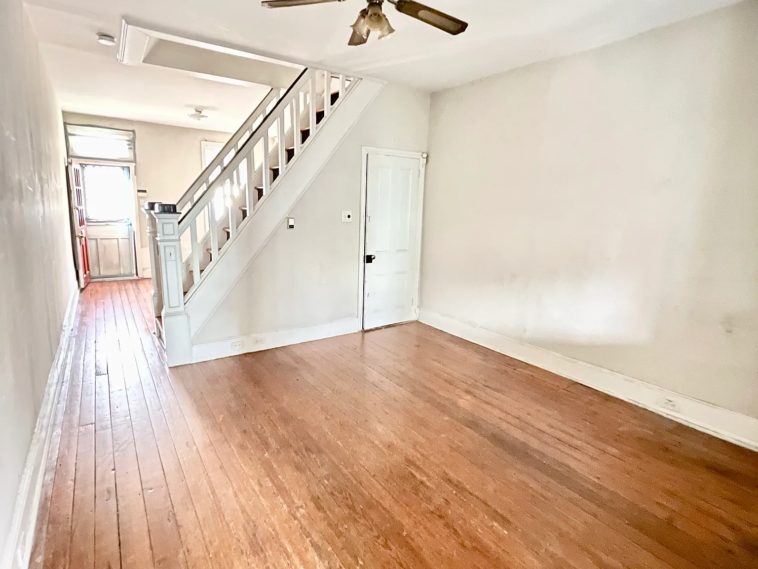 2 bed, 1100 sqft, $1,900 — Photo 3