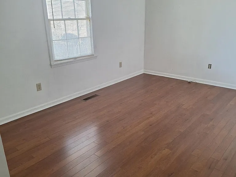 1717 Brook Park Dr — Photo 7