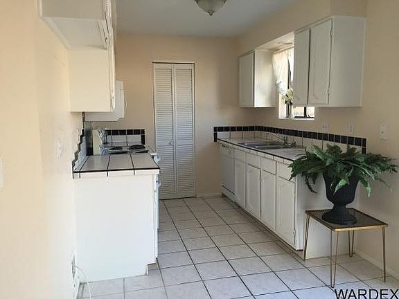 2nd image of 2726 Tradewind Dr