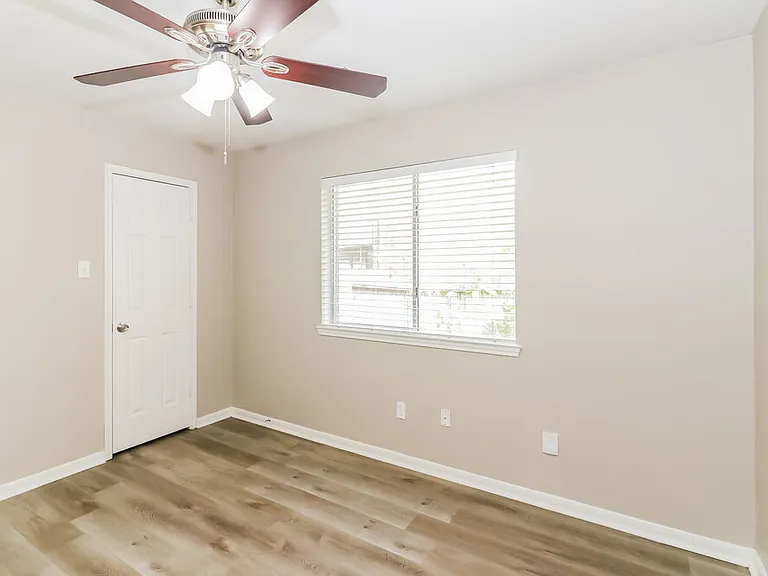 4509 Fox Run St — Photo 14