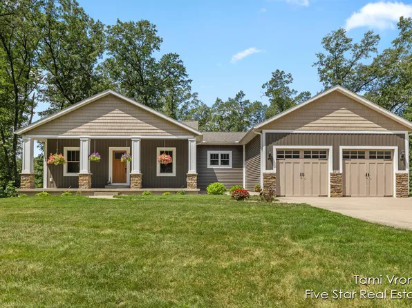 3075 S Hilton Park Rd, Fruitport, MI 49415