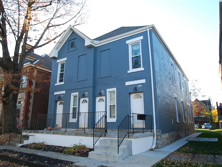 879 Oak St #1/2 — Photo 14