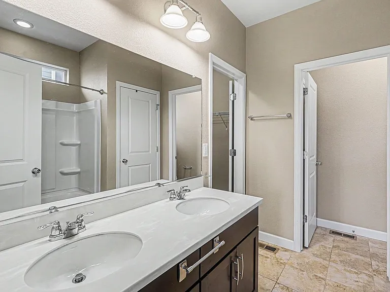 3065 E 159th Way — Photo 14