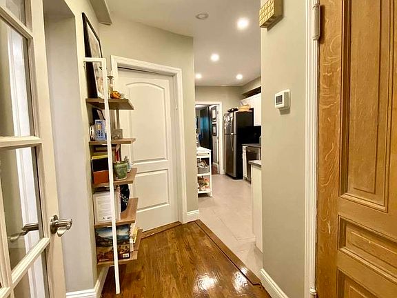5th image of 753 Carroll St APT 1A