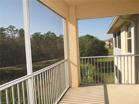 Spacious lanai!