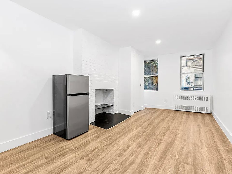 1st image of 186 E 2nd St #4F