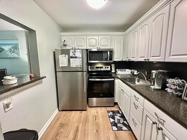 1 bed, 1.0 bath, 601 sqft, $1,300 — Photo 2