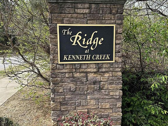2nd image of 1045 Leatherstone Ln