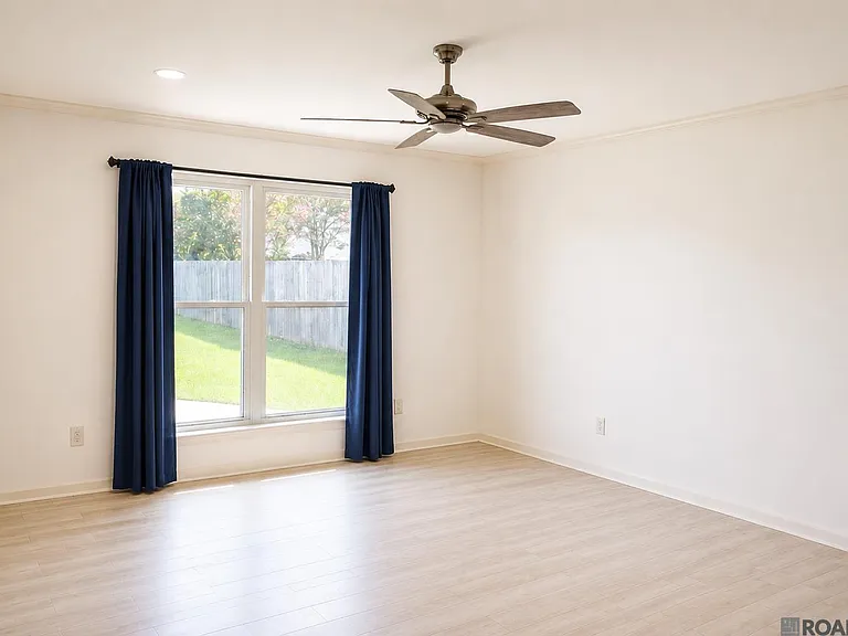 13523 Willowridge Ave — Photo 19