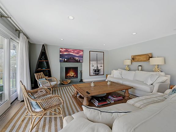 4th image of 37 Pleasant Ln