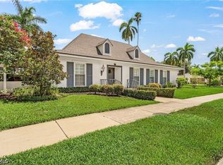 1207 Canterbury Dr, Fort Myers, FL 33901