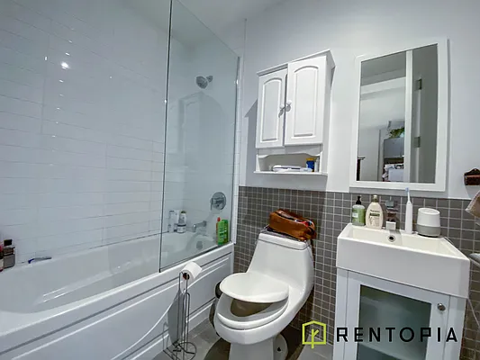 Rented by Rentopia | media 21