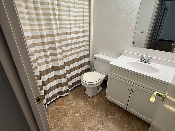 4th image of 407 Melody Ln #2