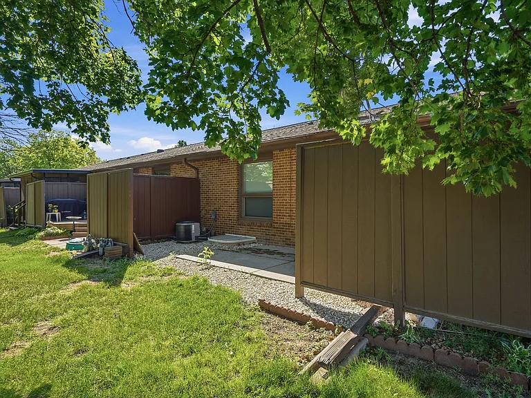 1941 Devonshire Dr #3 — Photo 18