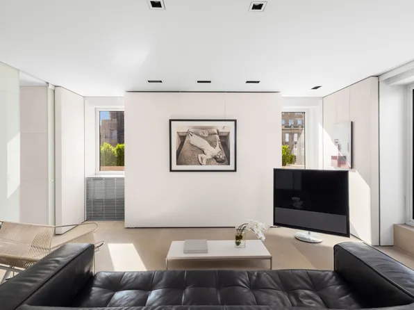 785 Park Avenue image 6 of 17