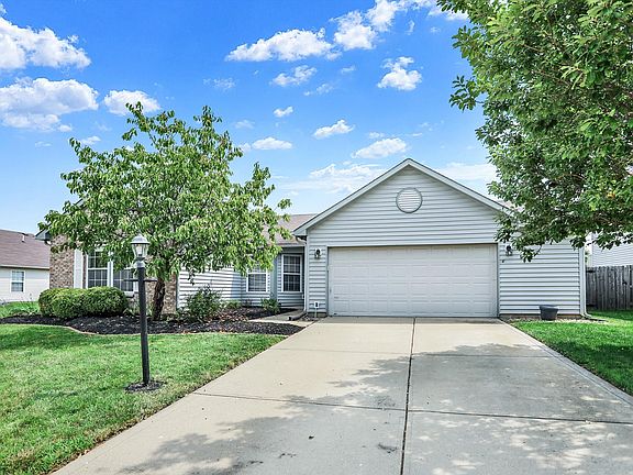 2nd image of 5919 Jamestown Square Ln
