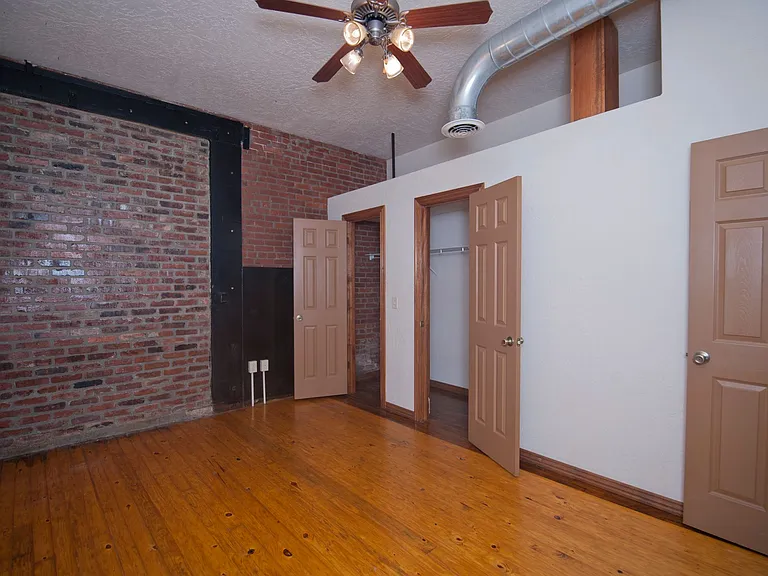 Stove Works Lofts — Photo 2