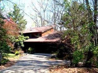 1539 Heathers Cove Rd, Hiawassee, GA 30546