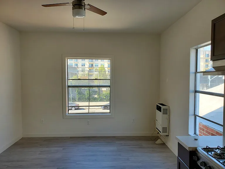 2408 S Grand Ave #14B — Photo 2