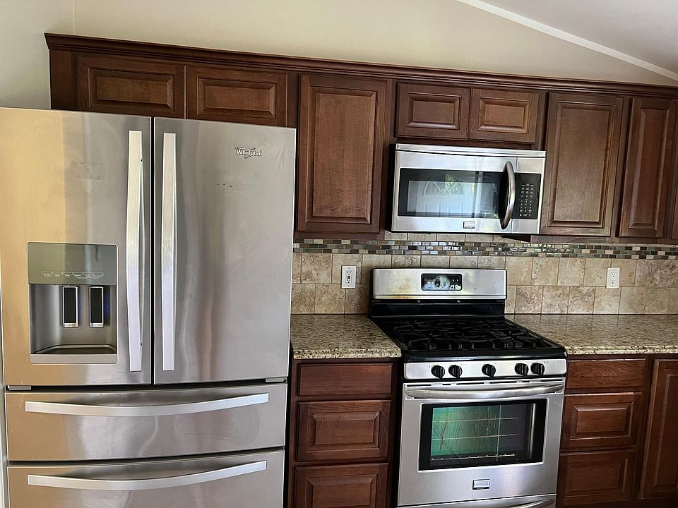 511 Jamaica Dr, photo 3