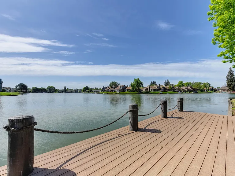 Lakeview Village — Photo 30