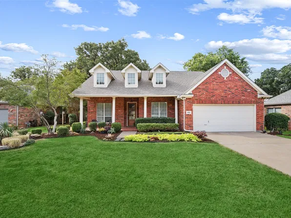 402 Brookside Dr, Lake Dallas, TX 75065