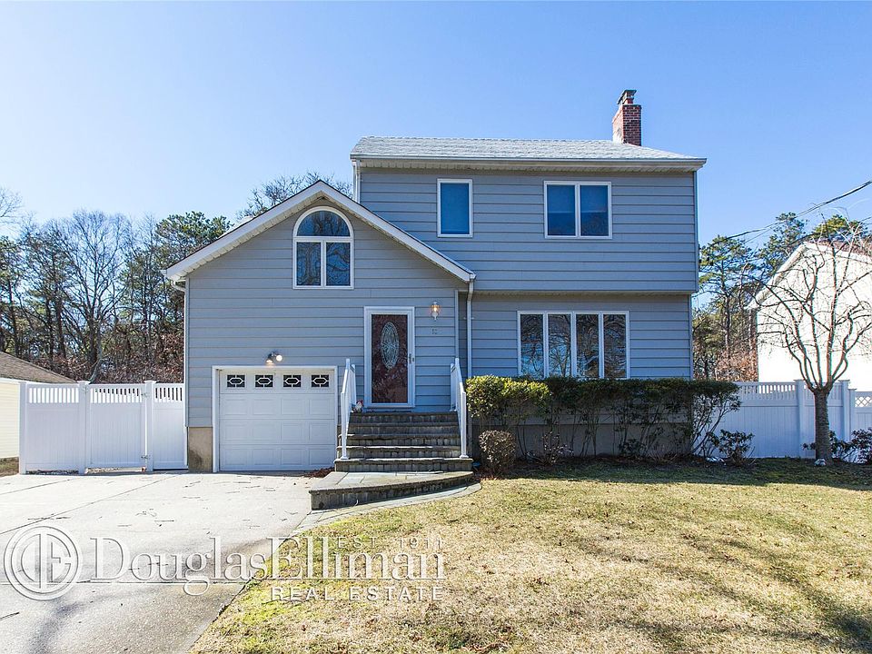 1st image of 10 N Pine St