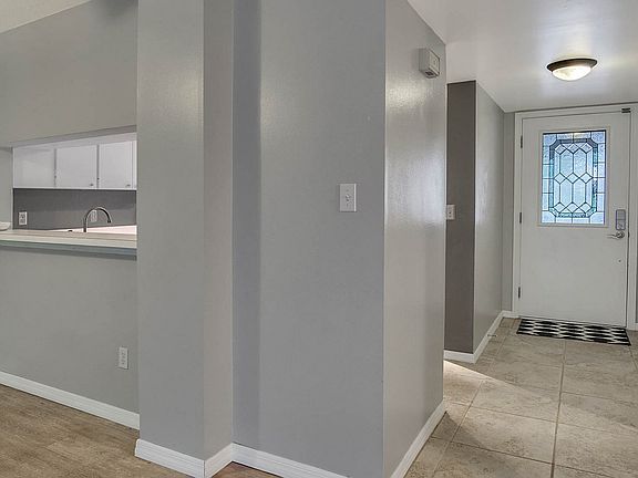 2nd image of 1055 Kensington Park Dr Unit 307