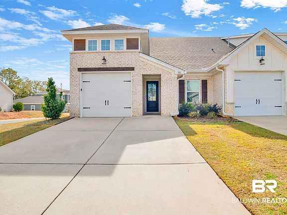 2nd image of 701 Wyld Palms Dr #701