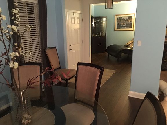 4th image of 221 Bluegrass Rd